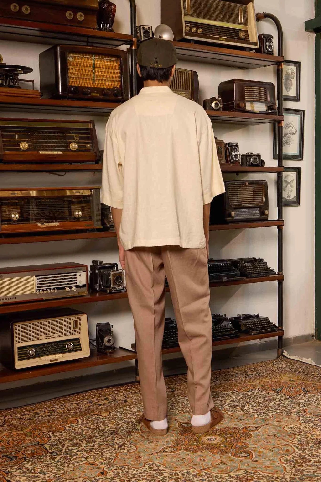 Pleated Linen Trousers - Cream